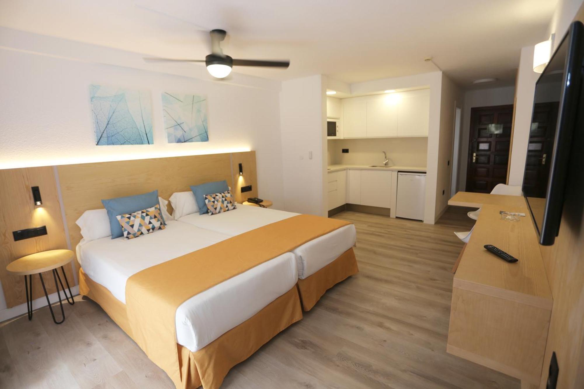 Hotel-Apartamentos Andorra Playa de las Americas  Exterior foto